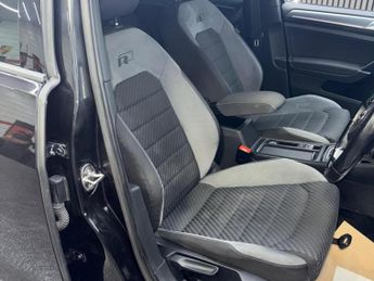 VOLKSWAGEN GOLF 2.0 TDI R-Line Edition DSG Euro 6 (s/s) 5dr