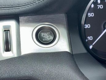 LAND ROVER RANGE ROVER EVOQUE 2.2 SD4 Pure Tech Auto 4WD Euro 5 (s/s) 5dr