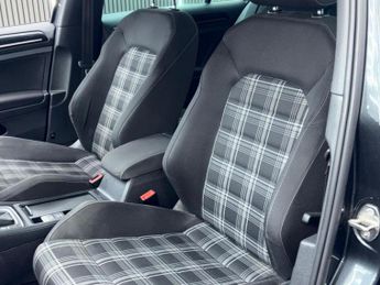 VOLKSWAGEN GOLF 2.0 TDI BlueMotion Tech GTD DSG Euro 6 (s/s) 5dr