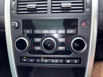 LAND ROVER DISCOVERY SPORT 2.0 TD4 HSE Black Auto 4WD Euro 6 (s/s) 5dr