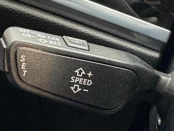 AUDI Q3 2.0 TDI 35 S line S Tronic Euro 6 (s/s) 5dr