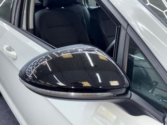 VOLKSWAGEN GOLF 35.8kWh e-Golf Auto 5dr