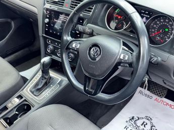 VOLKSWAGEN E-GOLF 35.8kWh e-Golf Auto 5dr