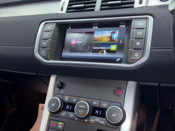 LAND ROVER RANGE ROVER EVOQUE 2.0 TD4 SE Tech Auto 4WD Euro 6 (s/s) 5dr