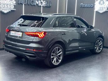 AUDI Q3 1.5 TFSI CoD 35 Black Edition S Tronic Euro 6 (s/s) 5dr