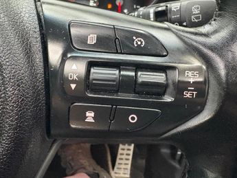 KIA SORENTO 2.2 CRDi KX-4 Auto AWD Euro 6 5dr