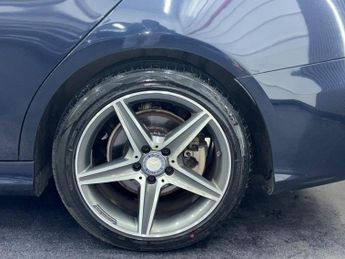 MERCEDES-BENZ C CLASS 2.1 C220 BlueTEC AMG Line G-Tronic+ Euro 6 (s/s) 4dr