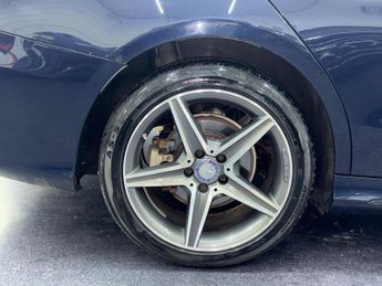 MERCEDES-BENZ C CLASS 2.1 C220 BlueTEC AMG Line G-Tronic+ Euro 6 (s/s) 4dr