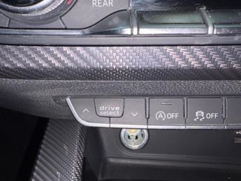 AUDI A4 AVANT 2.0 TFSI 35 Black Edition S Tronic Euro 6 (s/s) 5dr