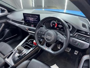 AUDI A4 AVANT 2.0 TFSI 35 Black Edition S Tronic Euro 6 (s/s) 5dr