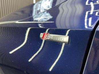 AUDI A3 1.5 TFSI 35 S line S Tronic Euro 6 (s/s) 4dr