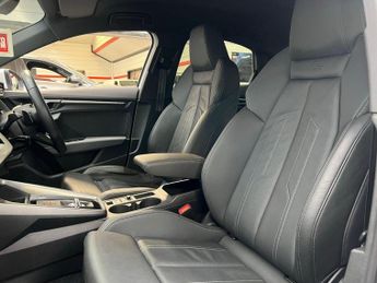 AUDI A3 1.5 TFSI 35 S line S Tronic Euro 6 (s/s) 4dr