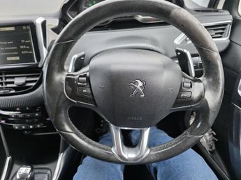 PEUGEOT 2008 1.6 e-HDi Allure