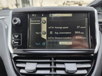 PEUGEOT 2008 1.6 e-HDi Allure