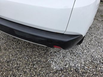 PEUGEOT 2008 1.6 e-HDi Allure