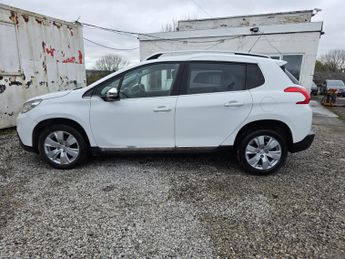 PEUGEOT 2008 1.6 e-HDi Allure