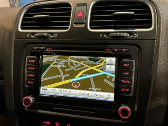 VOLKSWAGEN GOLF 2.0 TSI GTI