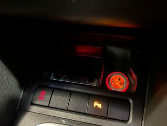 VOLKSWAGEN GOLF 2.0 TSI GTI