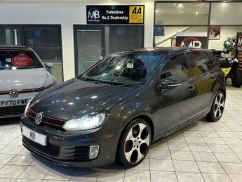 VOLKSWAGEN GOLF 2.0 TSI GTI