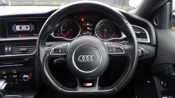 AUDI A5 2.0 TDI Black Edition