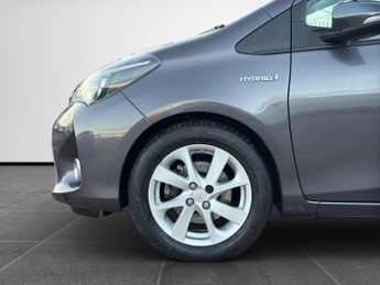 TOYOTA YARIS 1.5 VVT-h Sport