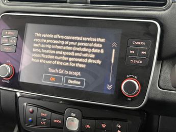 NISSAN LEAF 39kWh N-Connecta Auto 5dr