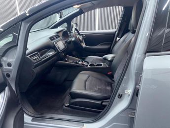NISSAN LEAF 39kWh N-Connecta Auto 5dr