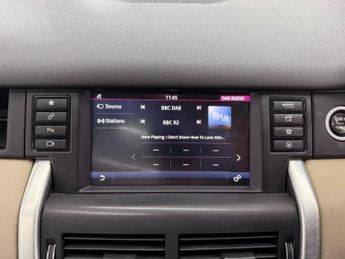 LAND ROVER DISCOVERY SPORT 2.0 TD4 HSE Auto 4WD Euro 6 (s/s) 5dr