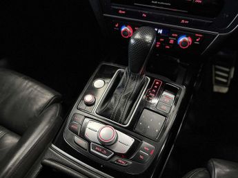 AUDI A6 AVANT 3.0 BiTDI V6 Black Edition