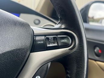 HONDA CIVIC 1.8 i-VTEC ES