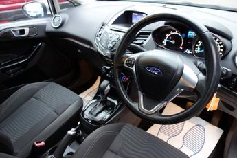 FORD FIESTA 1.0 T EcoBoost Zetec