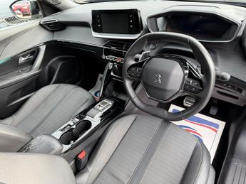 PEUGEOT 2008 1.2 PureTech Allure Premium + EAT8 Auto Euro 6