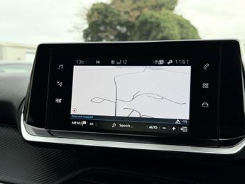 PEUGEOT 2008 1.2 PureTech Allure Premium + EAT8 Auto Euro 6