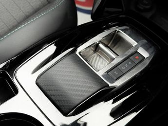 PEUGEOT 2008 1.2 PureTech Allure Premium + EAT8 Auto Euro 6