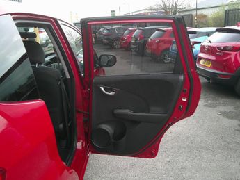 HONDA JAZZ 1.4 i-VTEC ES Plus