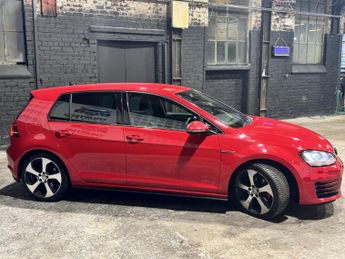 VOLKSWAGEN GOLF 2.0 TSI BlueMotion Tech GTI