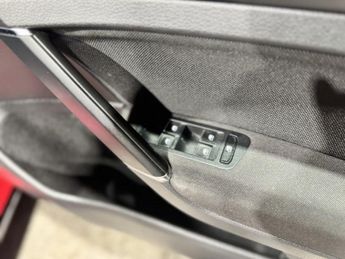 VOLKSWAGEN GOLF 2.0 TSI BlueMotion Tech GTI