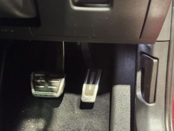 VOLKSWAGEN GOLF 2.0 TSI BlueMotion Tech GTI