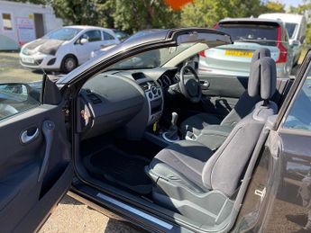 RENAULT MEGANE 1.6 VVT Extreme