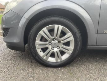 VAUXHALL ASTRA 1.8 i 16v Design