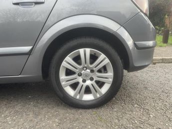 VAUXHALL ASTRA 1.8 i 16v Design