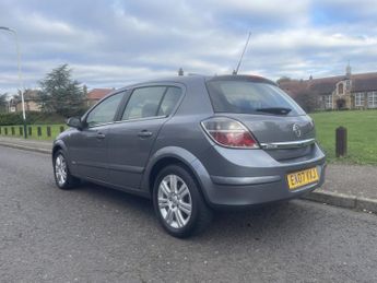VAUXHALL ASTRA 1.8 i 16v Design