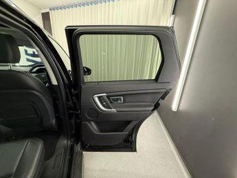 LAND ROVER DISCOVERY SPORT 2.0 TD4 HSE Auto 4WD Euro 6 (s/s) 5dr