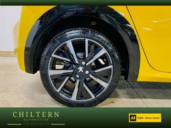 PEUGEOT 208 1.2 PureTech GT