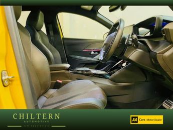 PEUGEOT 208 1.2 PureTech GT