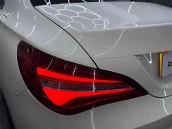 MERCEDES-BENZ CLA 2.1 CLA220d AMG Line Coupe 7G-DCT Euro 6 (s/s) 4dr