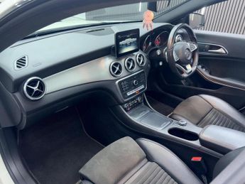 MERCEDES-BENZ CLA 2.1 CLA220d AMG Line Coupe 7G-DCT Euro 6 (s/s) 4dr