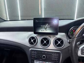 MERCEDES-BENZ CLA 2.1 CLA220d AMG Line Coupe 7G-DCT Euro 6 (s/s) 4dr