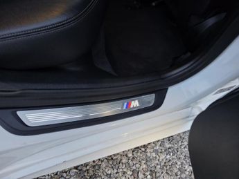 BMW 5 SERIES 2.0 520d xDrive M Sport Saloon