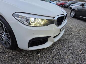 BMW 5 SERIES 2.0 520d xDrive M Sport Saloon